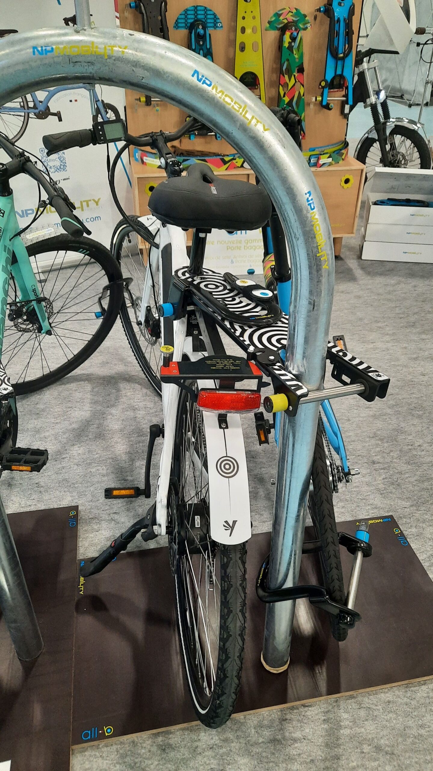 ALL-B : antivol et porte-bagages de vélo